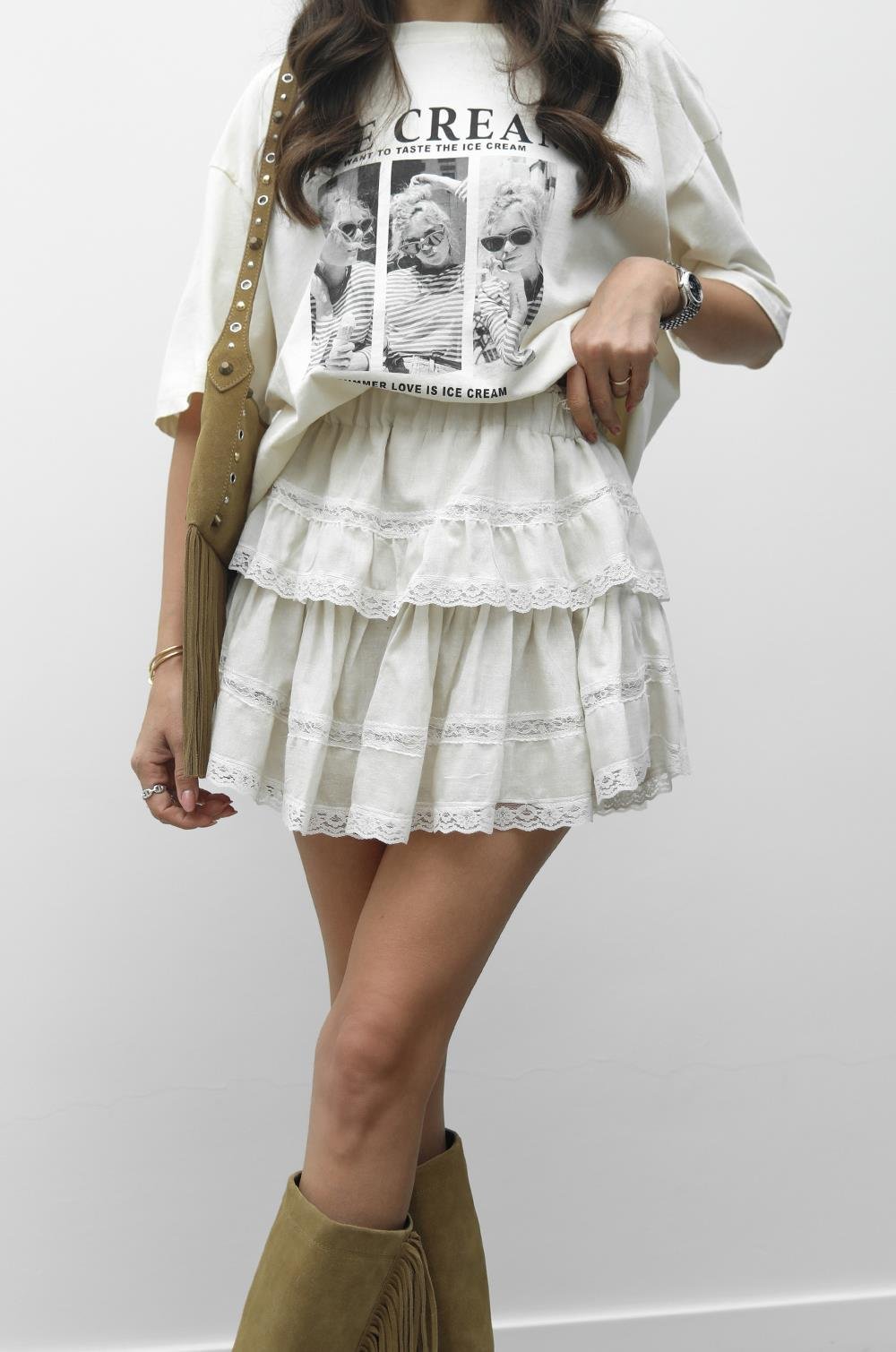 ROCK MIT INTEGRIERTER SHORTS