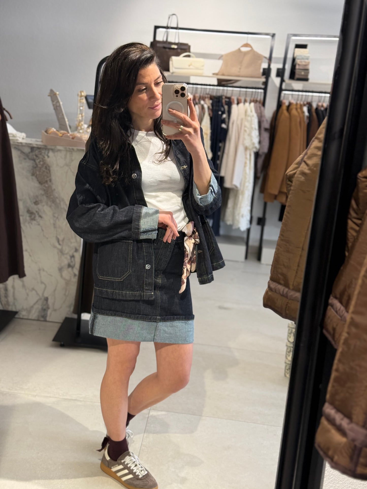 ZWEITEILER AUS DENIM