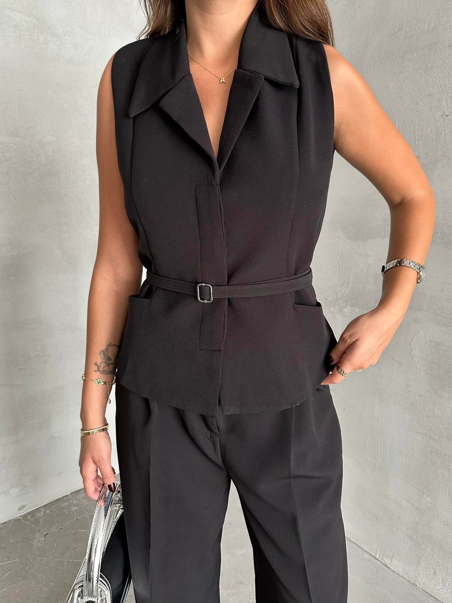 ZWEITEILER MIT WESTE