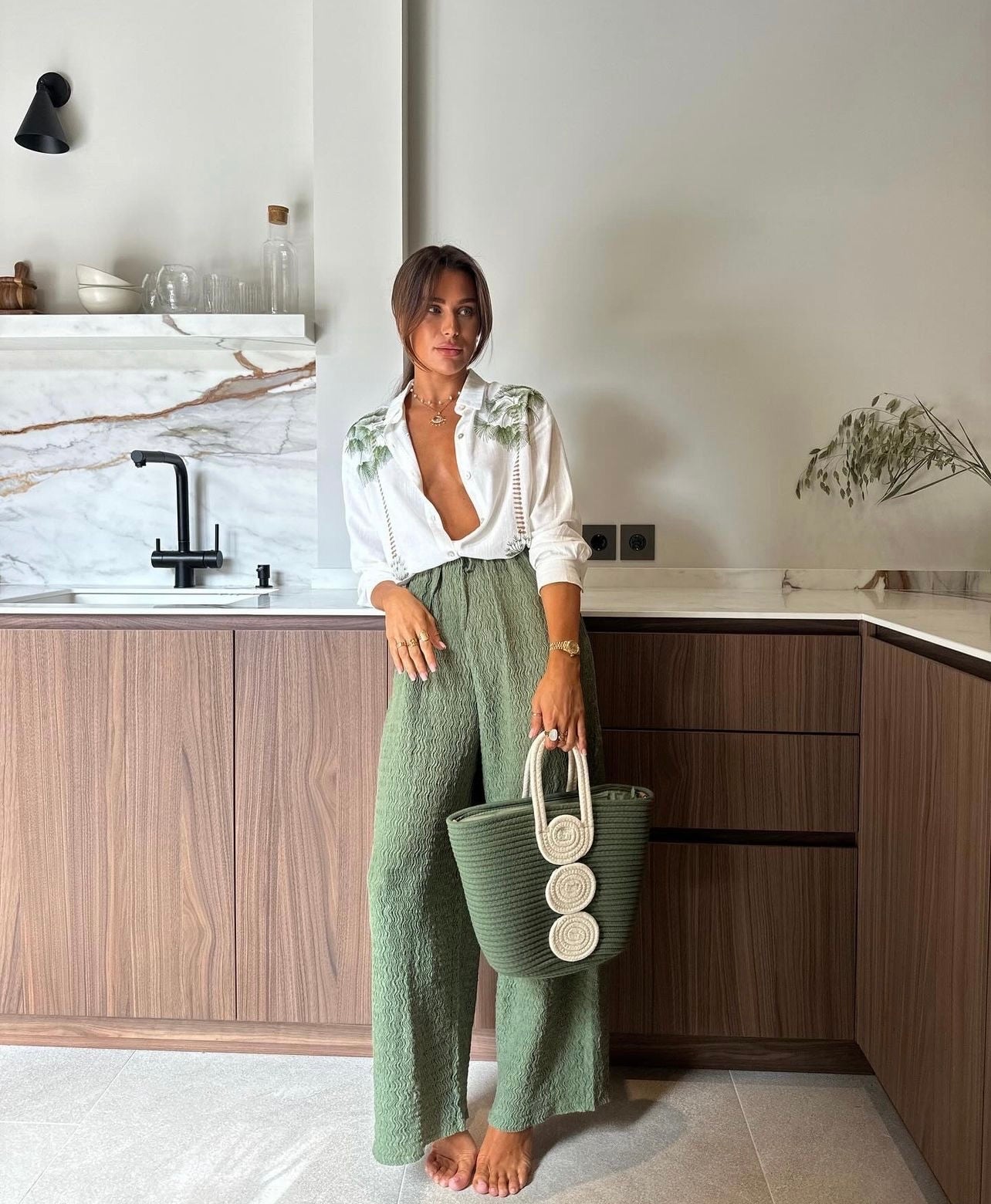 BESTICKTE SOMMERBLUSE - White & Green Vibes