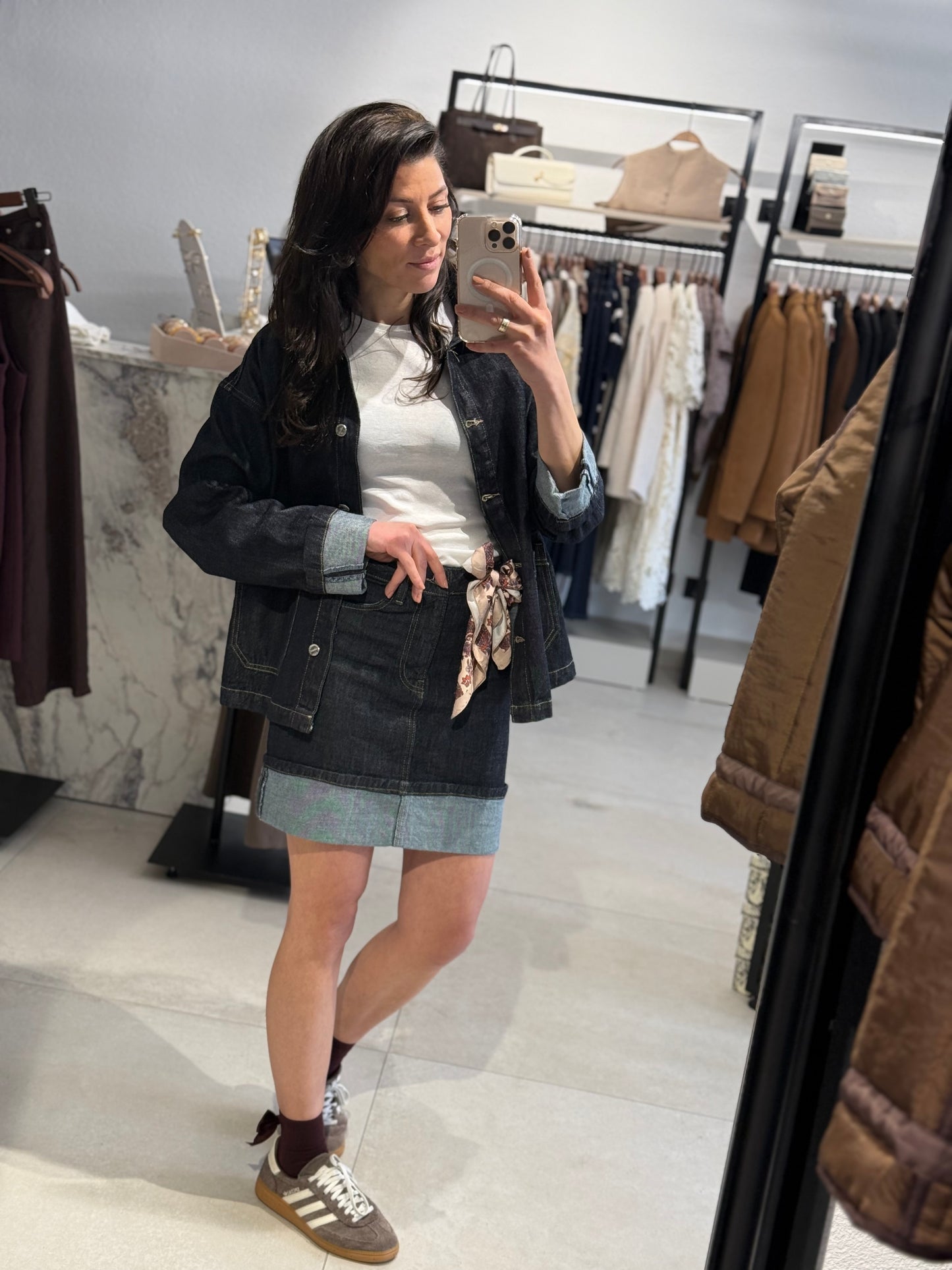 ZWEITEILER AUS DENIM